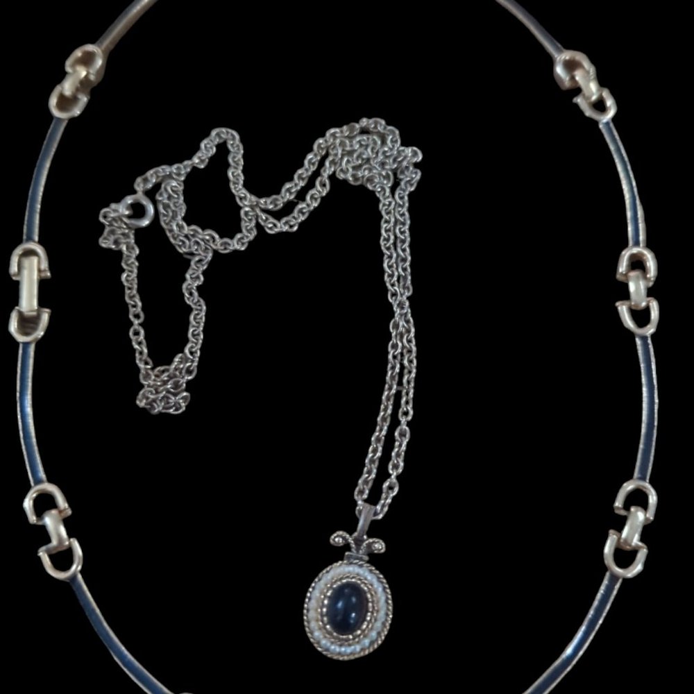 Womens Vintage Necklace